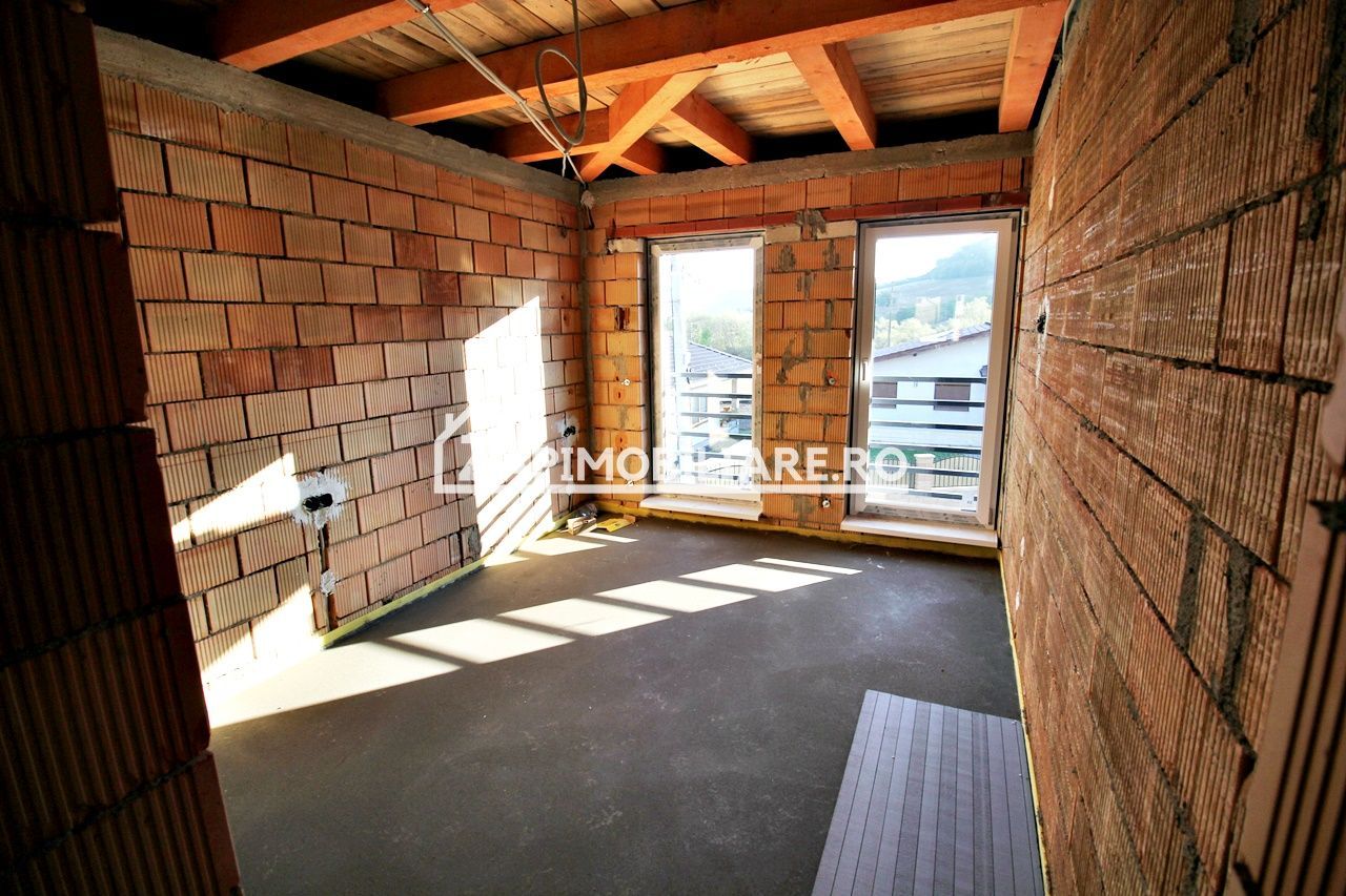 Casa la cheie 4 camere,2 bai,105mp,288 mp teren, 0% comision - Poză 5