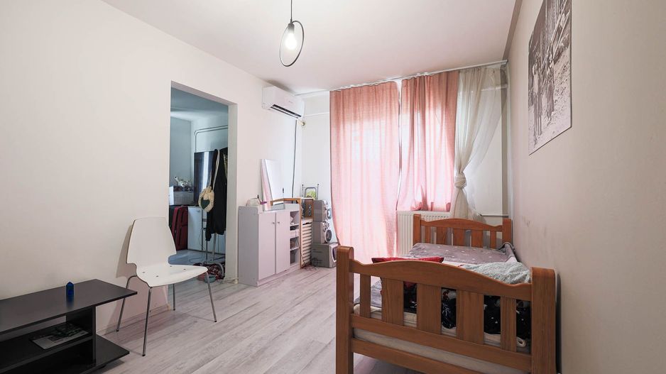 VANDUT! Apartament 2 camere - Vlaicu - Loc de parcare - COMISION 0% - Poză 2