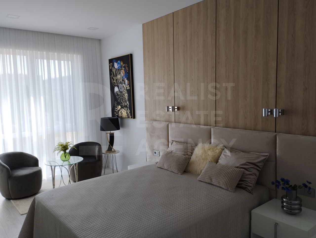 Chirie, apartament, 2 camere, strada Tricolorului, Centru - Poză 1