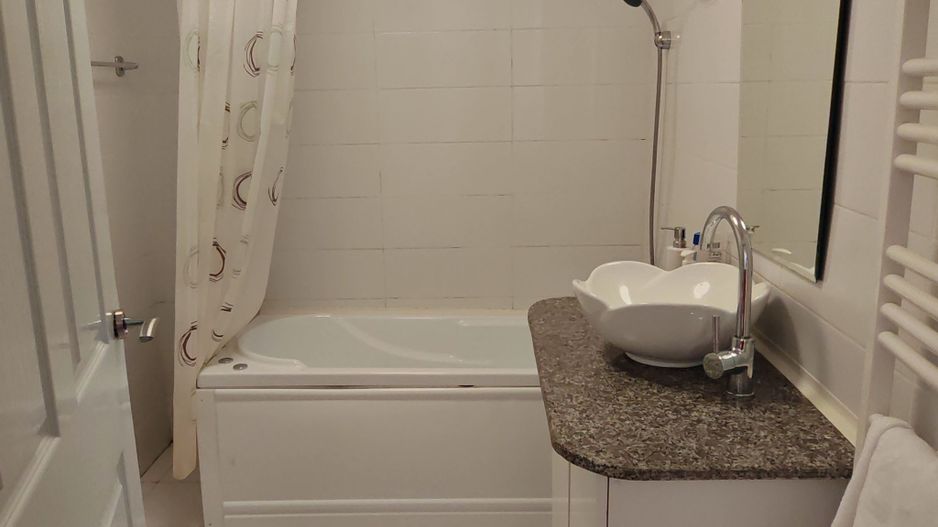 Studio situat in casa,mobilat, ASTRA 420 euro cu UTILITATI INCLUSE - Poză 6