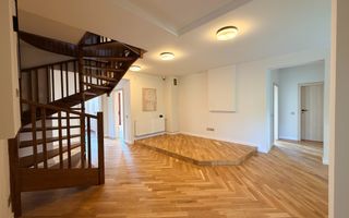 Spațiu de birouri PREMIUM | 160 mp | Vila renovată | Platou | Parcare - Poză 2