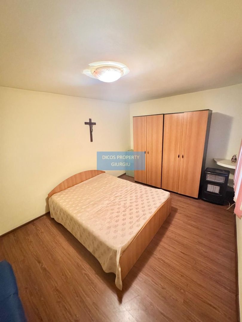 Casă de vânzare – Strada Ramadan - Poză 3