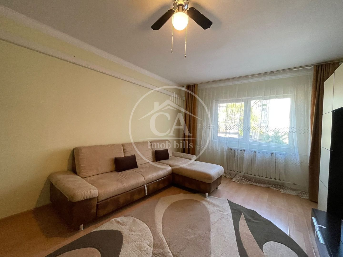 Apartament cu 3 camere de inchiriat in zona Nufarul, Oradea - Poză 1