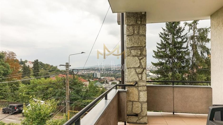 ?** Apartament modern si spatios cu 4 camere panorama Gruia ** - Poză 22