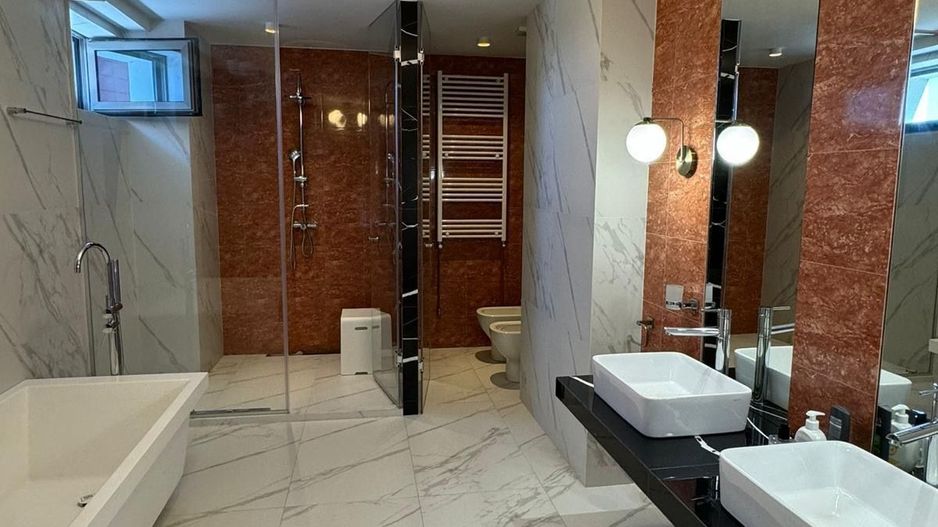 Vila  6 camere de inchiriat - Poză 14