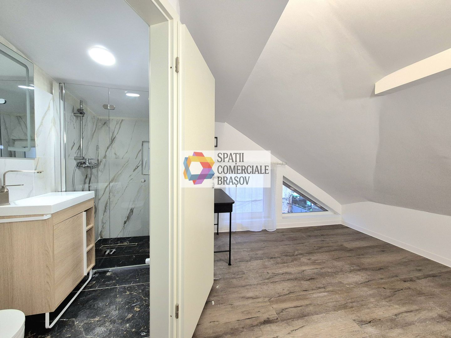 Spatiu de birouri la casă - 225 mp - Poză 18