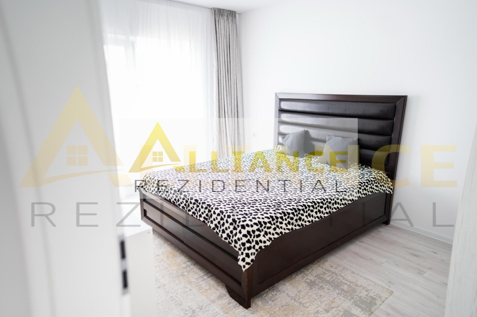 Casa Individuala - 5 camere 3 bai - Teren 300 MP - Poză 10
