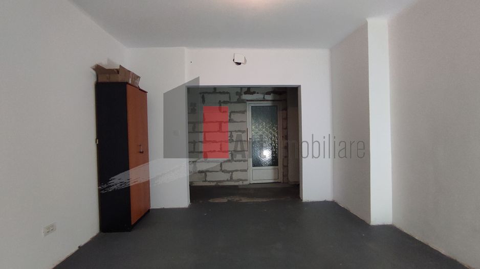 Vânzare apartament 4 camere în vilă Calea Călărașilor - Str. Traian - Poză 2