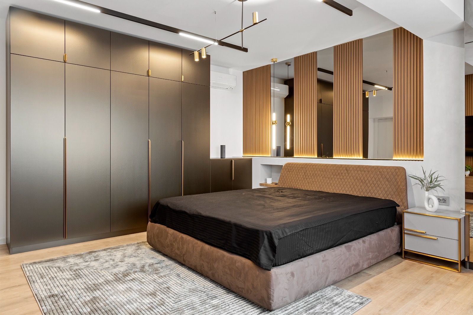 For Rent | 4-Room Apartment 116 sqm | 2 Parking Spaces Included - Poză 26