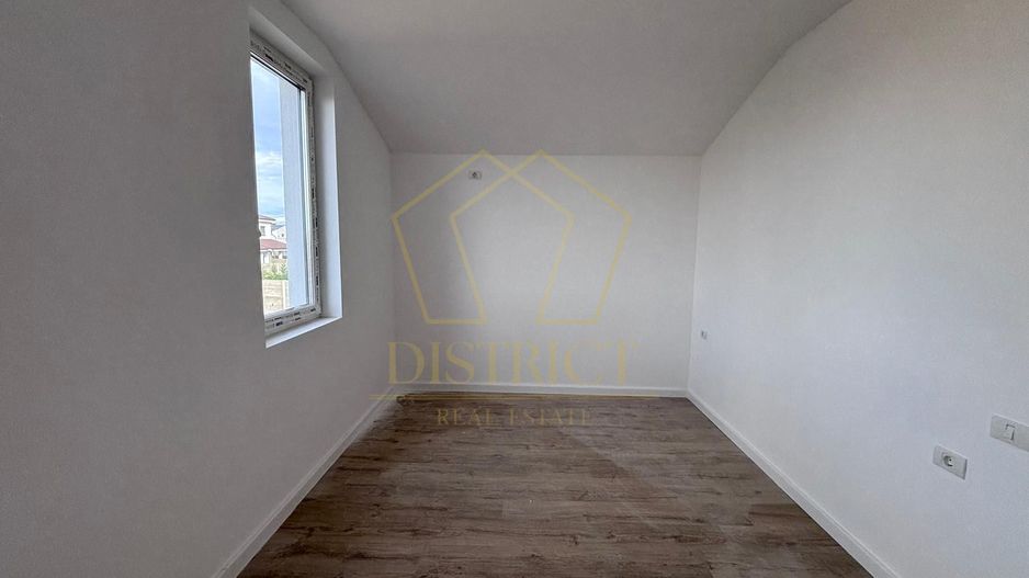 COM 0% Duplex cu 4 camere, panouri, pompe de caldura | Giroc - Poză 9