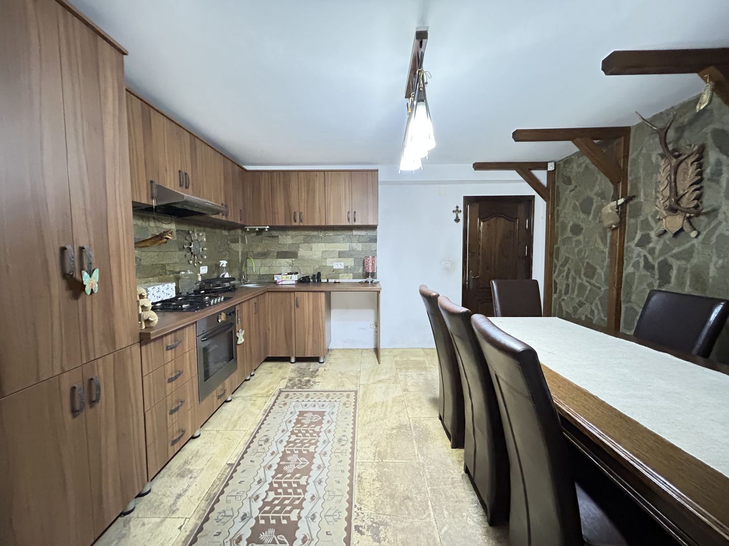 Casa P+1 din BCA ideala pentru o familie antreprenoare – Pecineaga - Poză 3