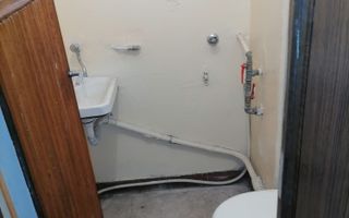 BRASADAS vinde apt. CENTRAL 4 cam. 85mp la etajul 4/4. - Poză 7