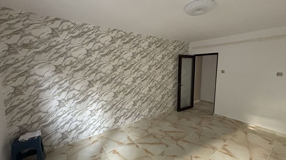 Apartament  2 cam Micro 40,parter - Poză 2