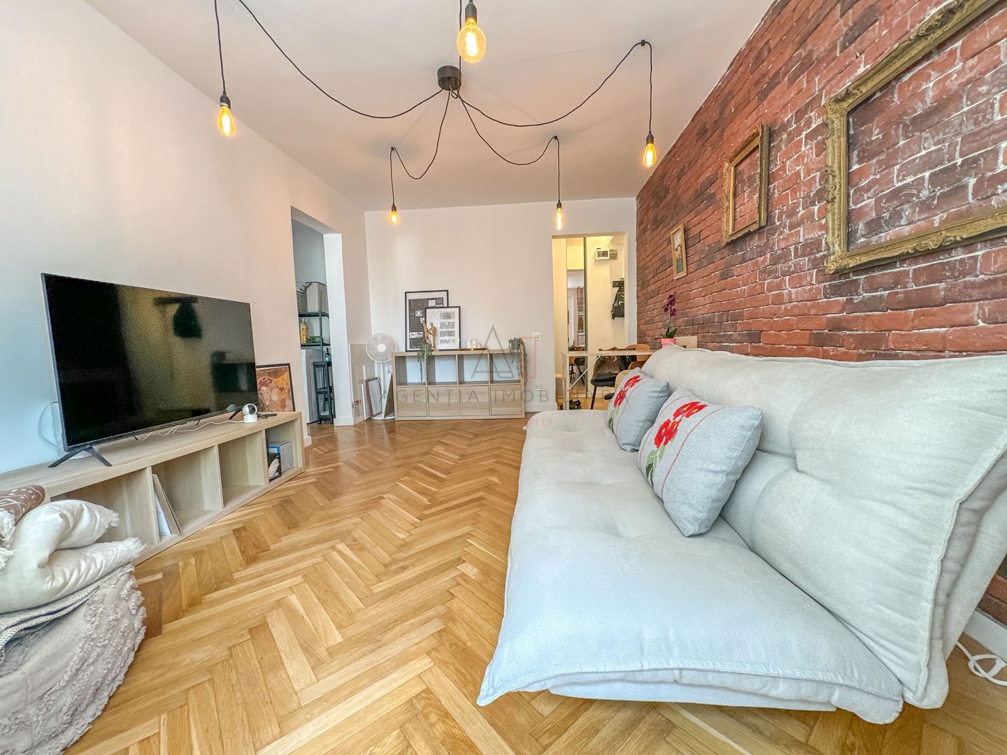 Apartamnt 2 camere Lacul Tei - Poză 3