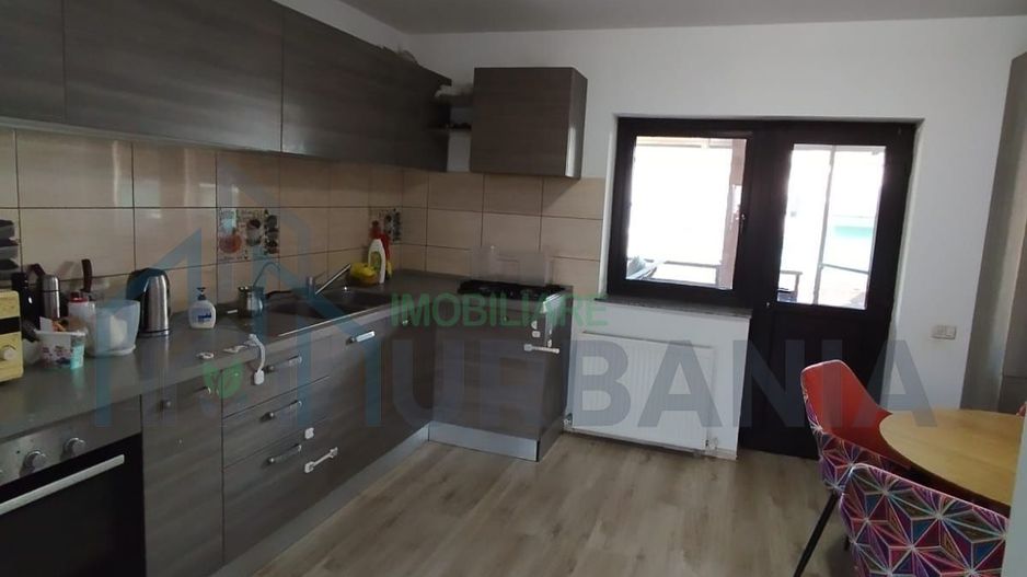 Casă de vânzare – complet mobilată, ideală pentru familie - Poză 3