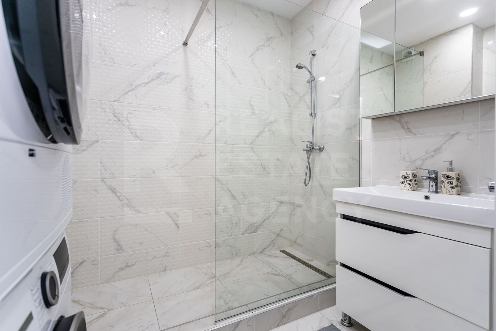 Chirie, apartament, 3 camere, strada Moara Roşie, Centru - Poză 7