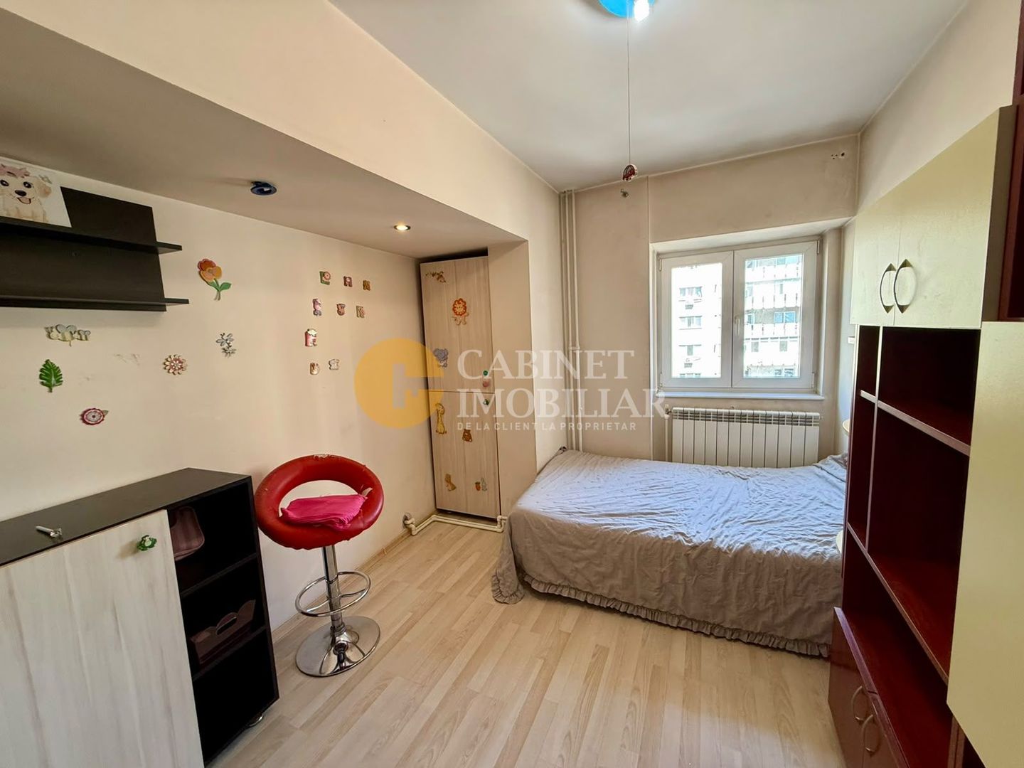 3 CAMERE DECOMANDAT--MOBILAT+UTILAT--ZONA GARII - Poză 5