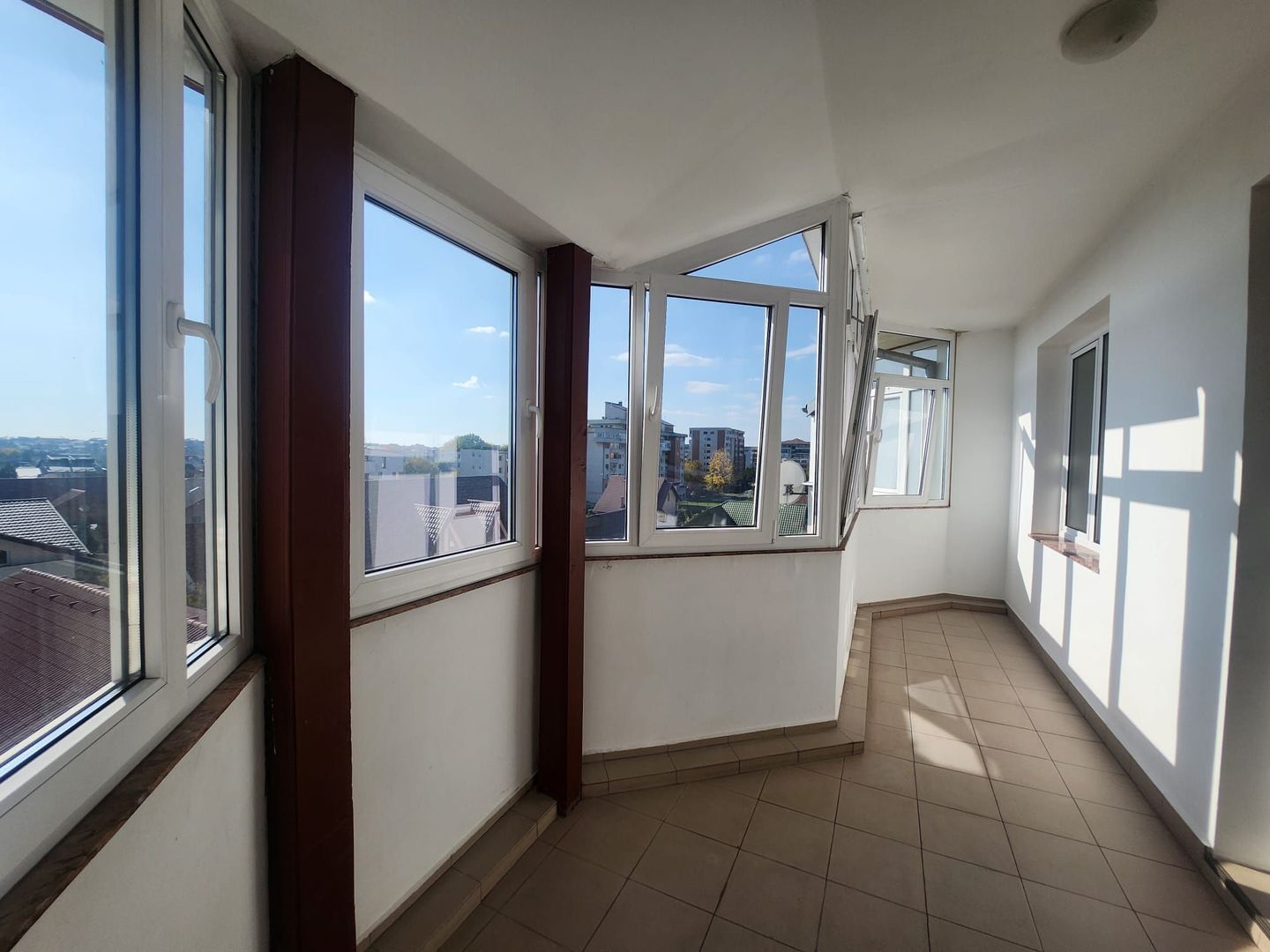 Apartament de vanzare Gh. Doja pe 3 nivele - Pitesti - Poză 9