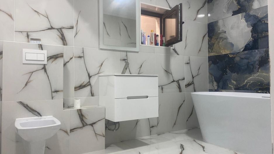 Gata de locuit! Vanzare casa cu 6 camere in Targoviste - Poză 10