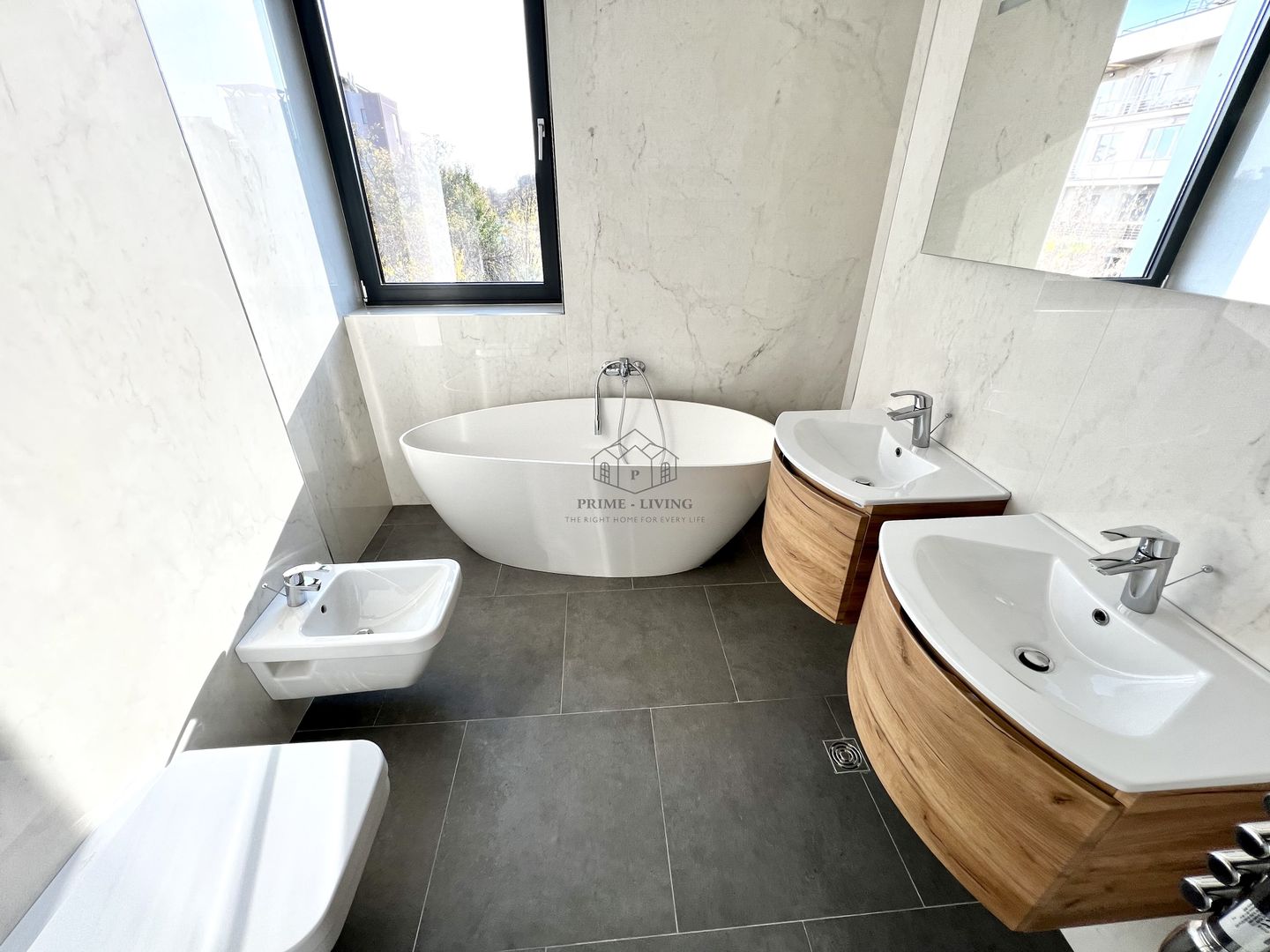 APARTAMENT DEOSEBIT CU 3 CAMERE LA VANZARE CU VEDERE LA LAC - Poză 15