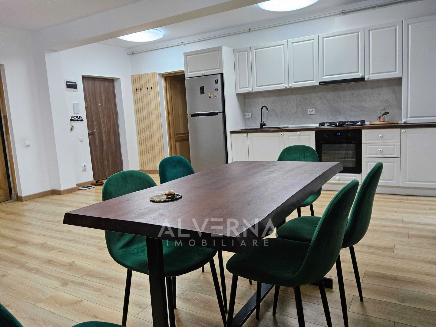 Apartament 2 camere | 58 mp + terasa 37 mp | zona VIVO - Poză 1