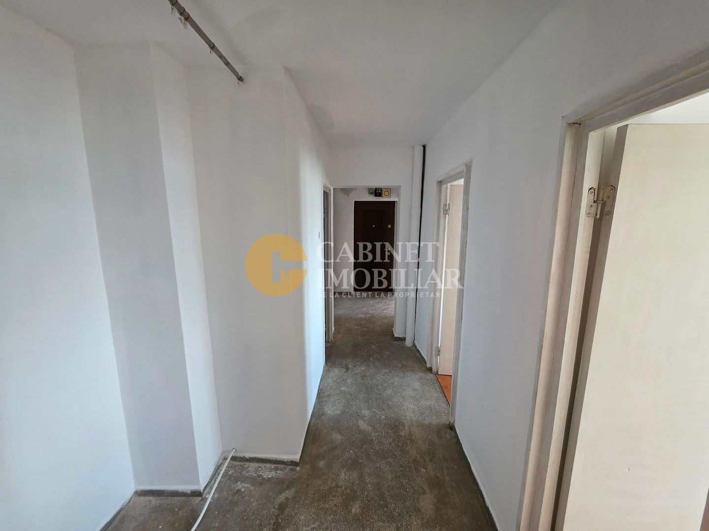 3 camere decomandat + 2 Bai - 70mp-  zona Dacia - Poză 10