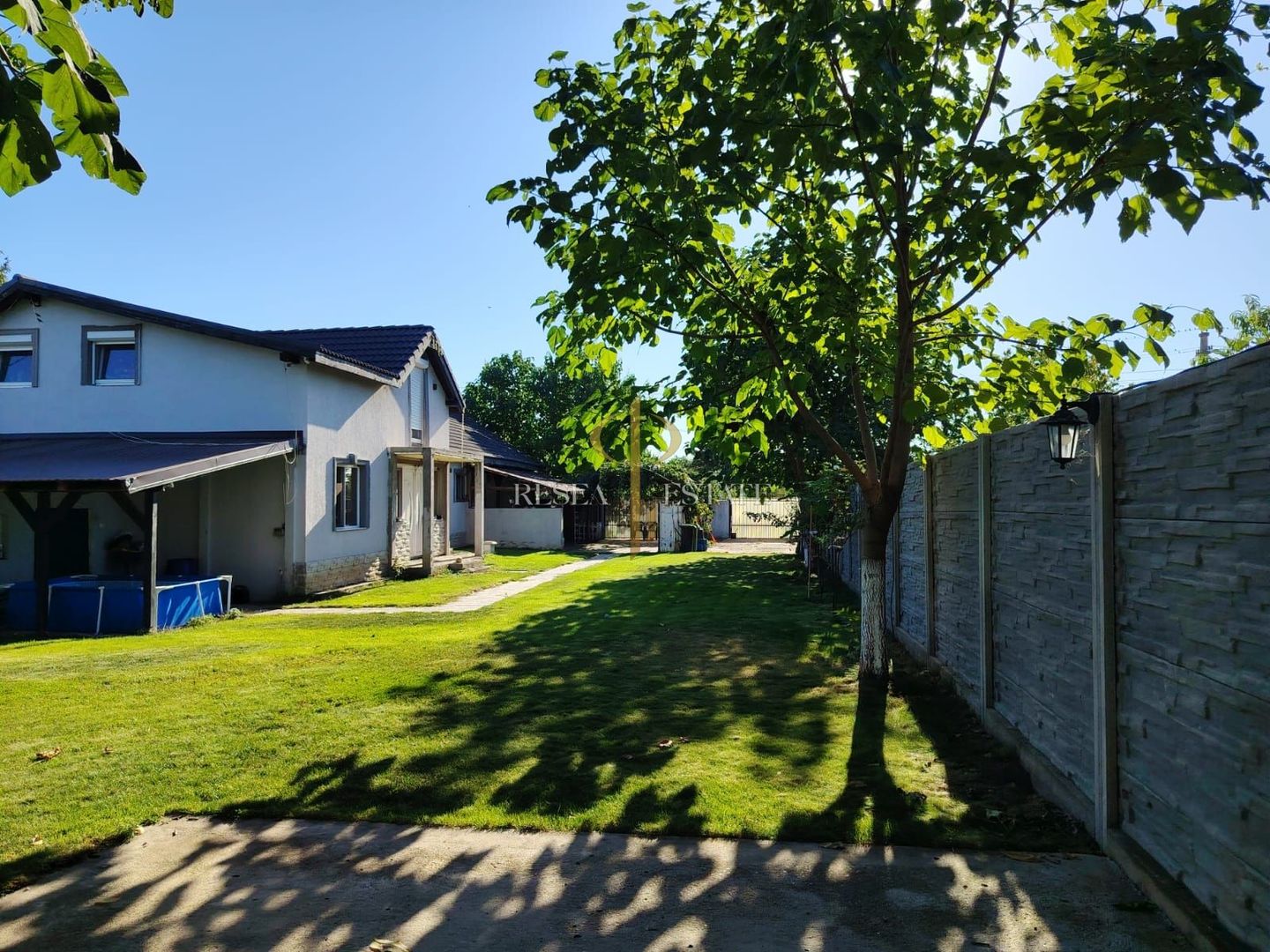 Casă spațioasă în Varias, împărțită în două unități cu acces separat - Poză 14