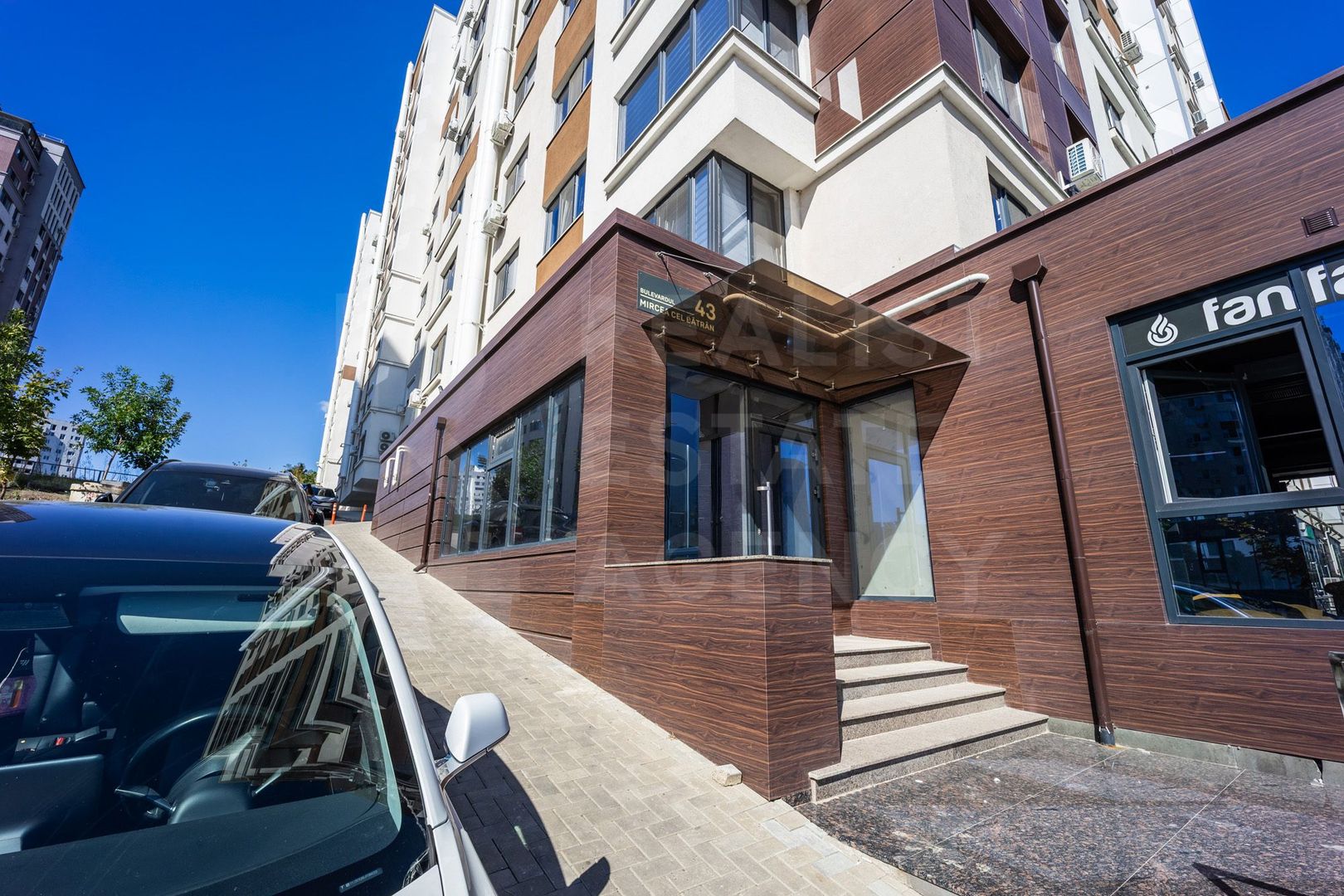 Vânzare/închiriere, spațiu comercial, bd. Mircea cel Bătrân, Ciocana - Poză 2