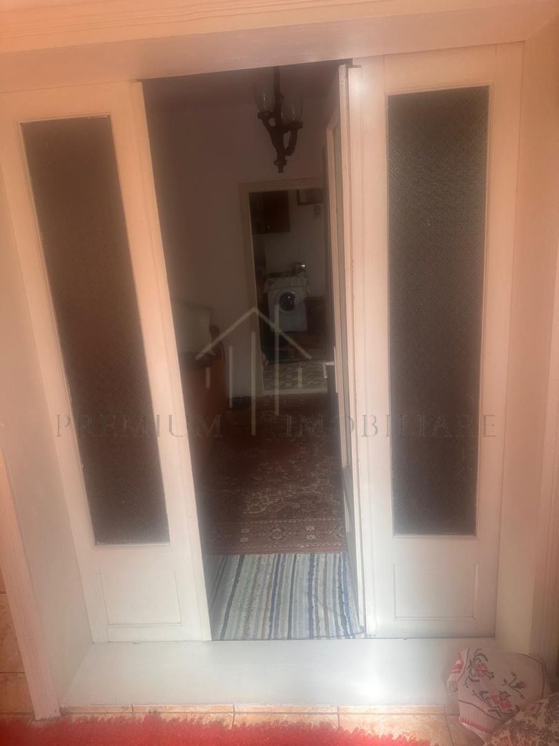 Casă batraneasca+ teren 999 mp intravilan în Oituz - Poză 5