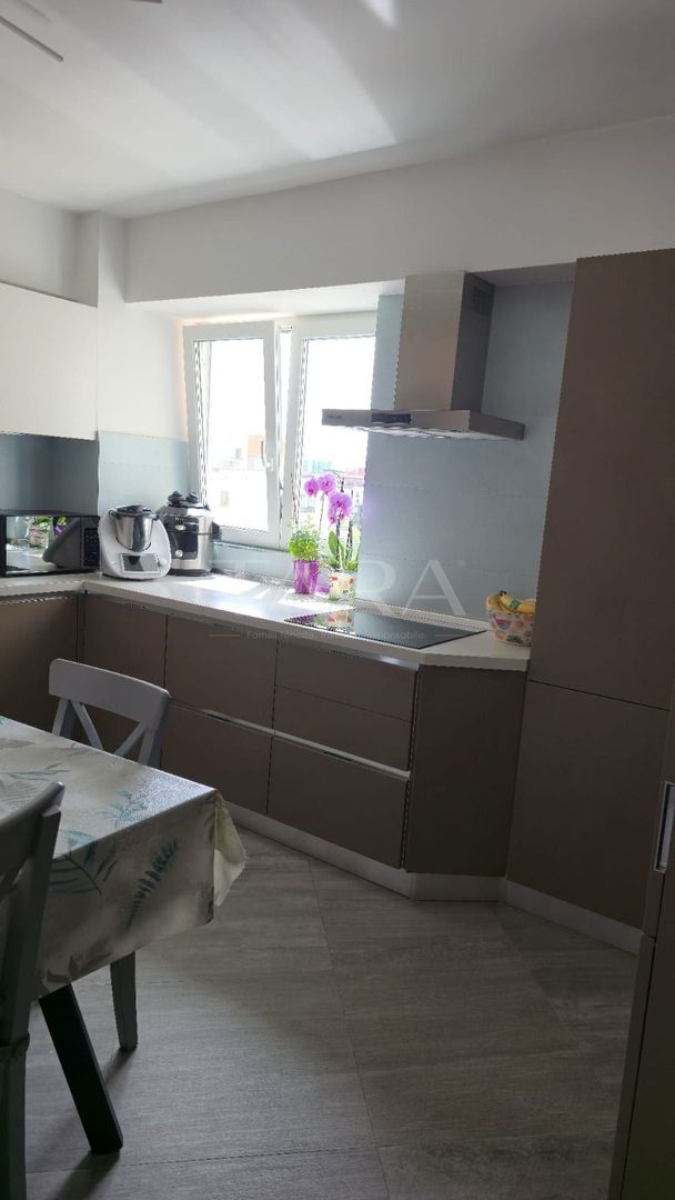 Apartament decomandat cu 3 camere în Mărăști, zona Cinema Mărăști. - Poză 7