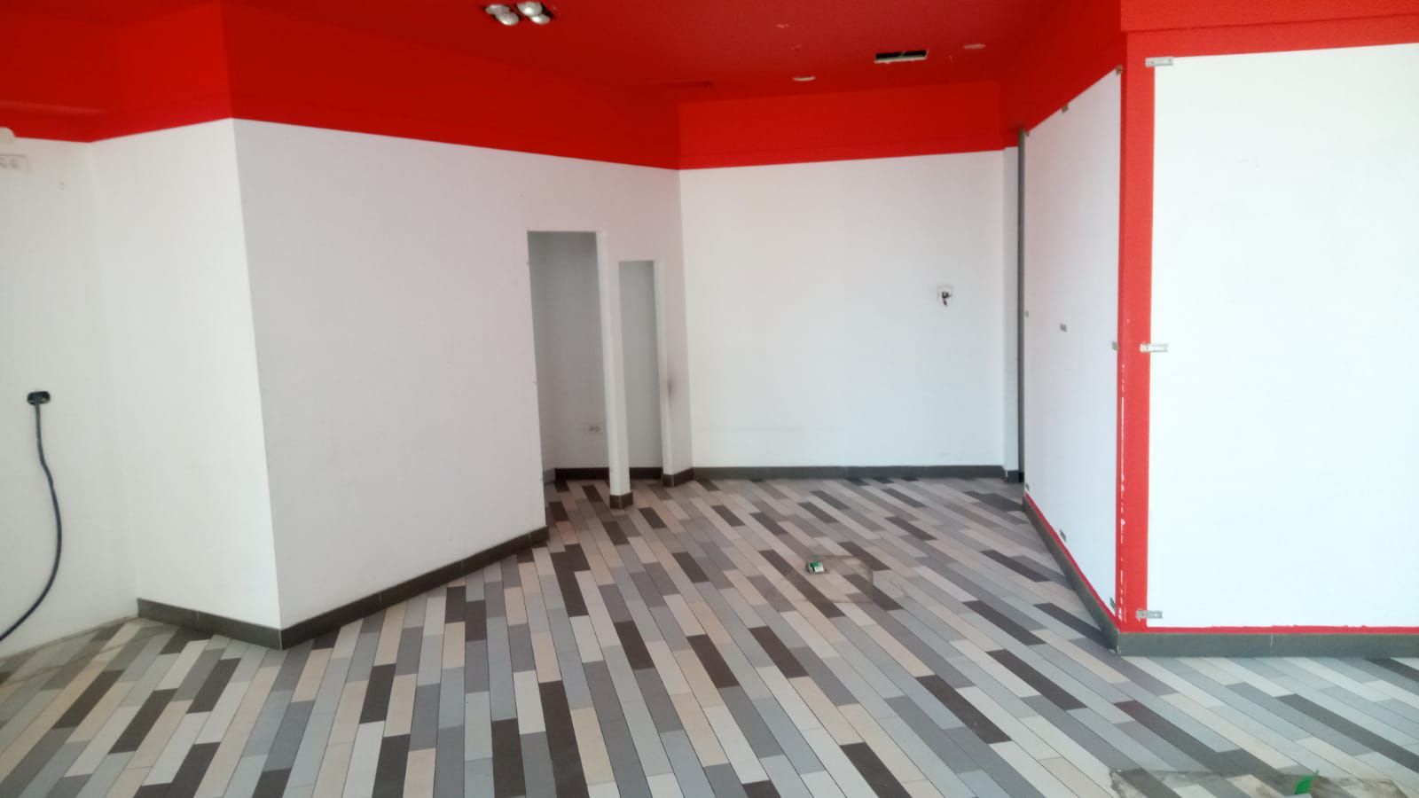 SPATIU COMERCIAL CU MULTIPLE DESTINATII ULTRACENTRAL - Poză 6