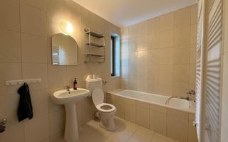 Casa spatioasa,perfecta pentru locuit sau investitie - Poză 16