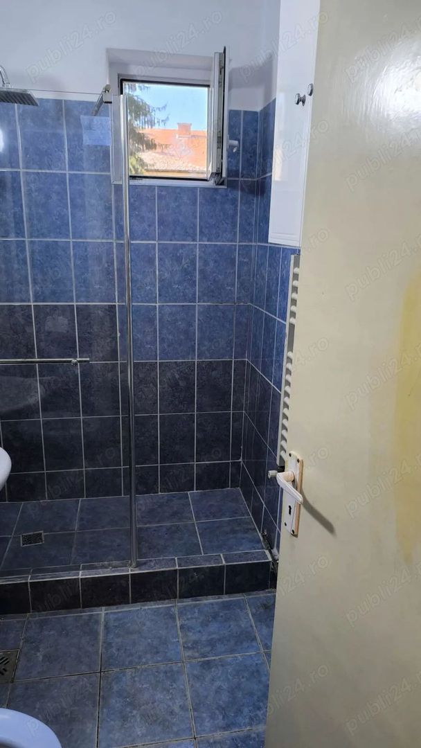 Vând apartament doua camere decomandate zona centrala - Poză 5