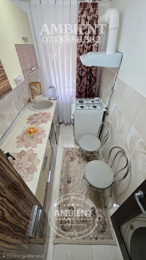 Apartament cu 2 camere, etaj 1, RENOVAT, nemobilat, VASLUI zona SMÂRDAN; - Poză 2