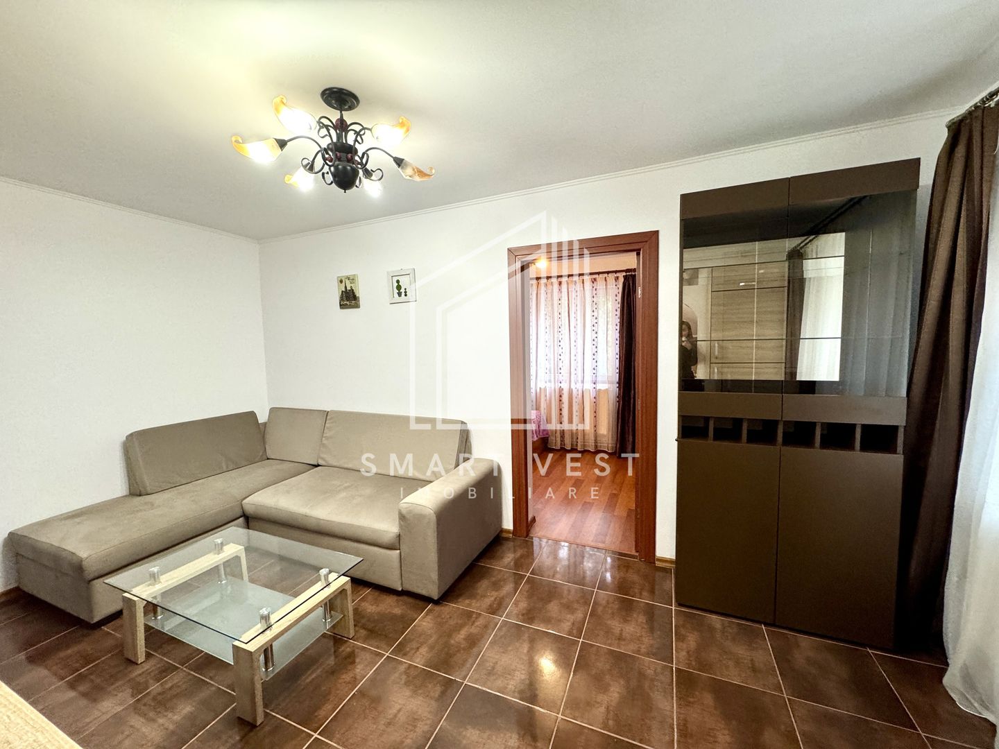 Apartament 3 camere | Etaj 1 | Zona Closca - Poză 1