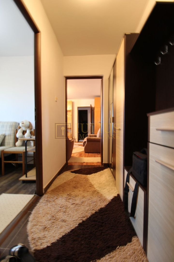 Apartament spatios, 3 camere, semidecomandat, Calea Buziasului - Poză 6