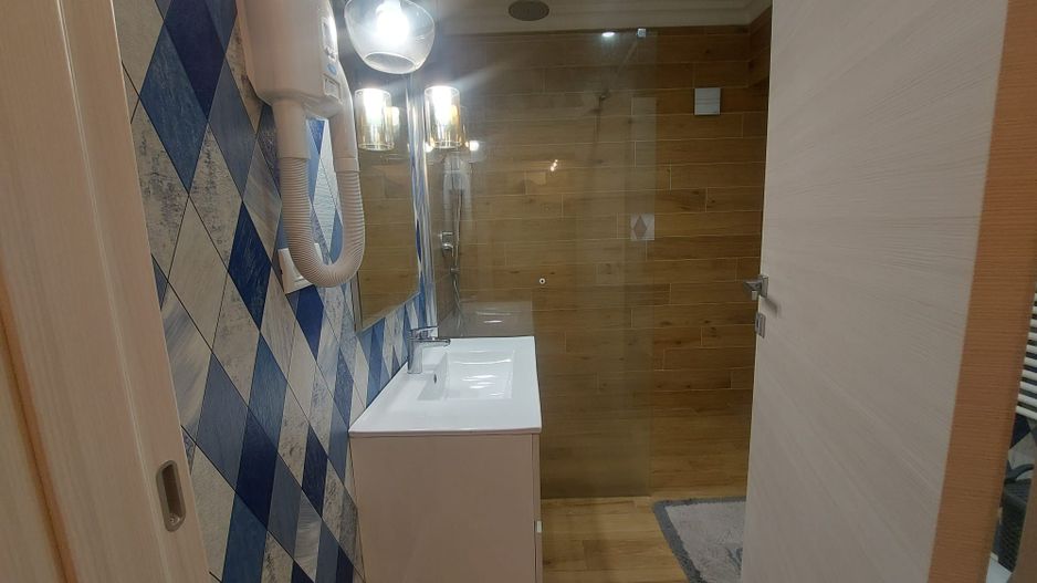 Smart Boutique / Finisaje Premium | Mihai Bravu - Mall Vitan - Poză 19