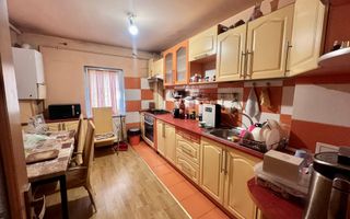 Apartament 4 camere – Traian Nord, Râmnicu Vâlcea – Etaj 1/4 - Poză 1