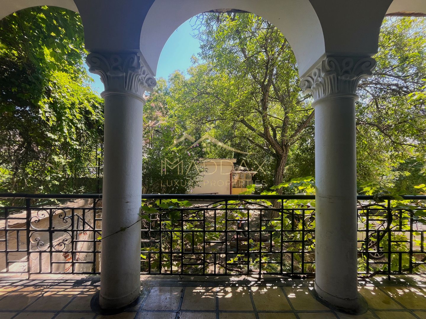 Apartament parter Piața Romană | 5 camere | Curte | 8 Locuri de Parcare - Poză 18