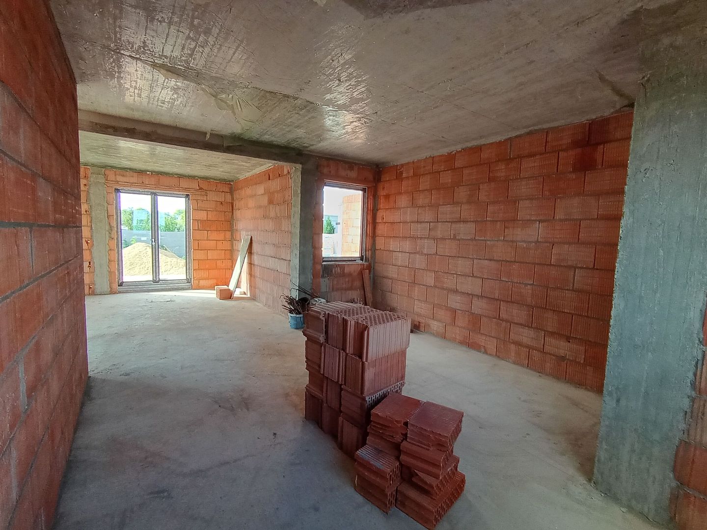 Sanandrei Duplex cu Perete Dublu, Proiect Modern - Poză 9