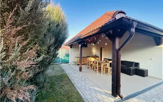 Casa individuala cu pivnita in Sura Mica, zona Salii de sport - Sibiu - Poză 35