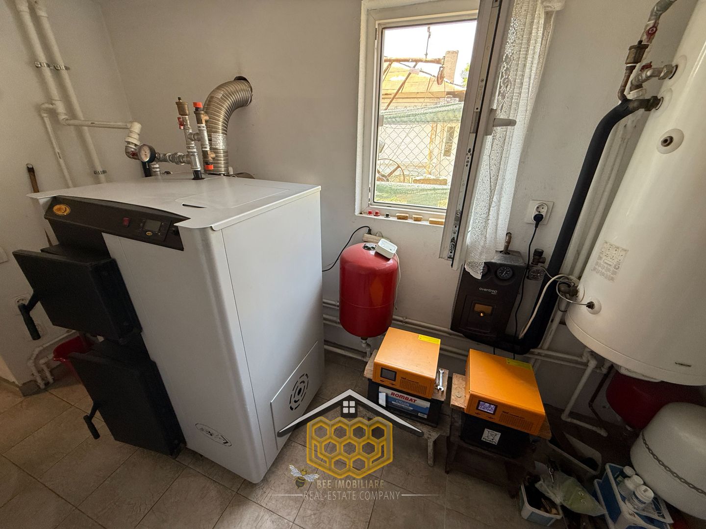 Casa individuala P+ Pod +Beci in sat Robanesti, 10 minute de Craiova - Poză 14