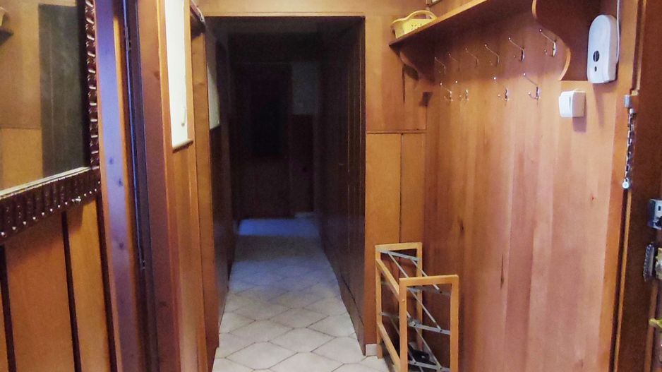 Apartament cu 3 camere decomandat mobilat-utilat - Poză 5