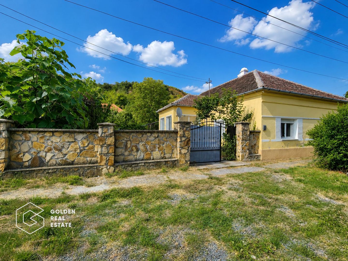 Casa cu teren de 1224 mp, localitatea Baratca - Poză 1
