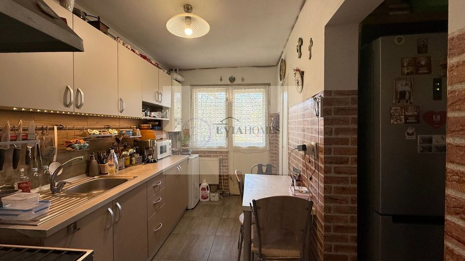 Apartament cu 3 camere de vanzare / Zona strazii Alverna - Poză 1