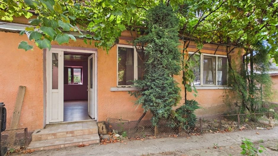 Casă Tileagd, 25 km Oradea, teren 328 mp - Poză 2