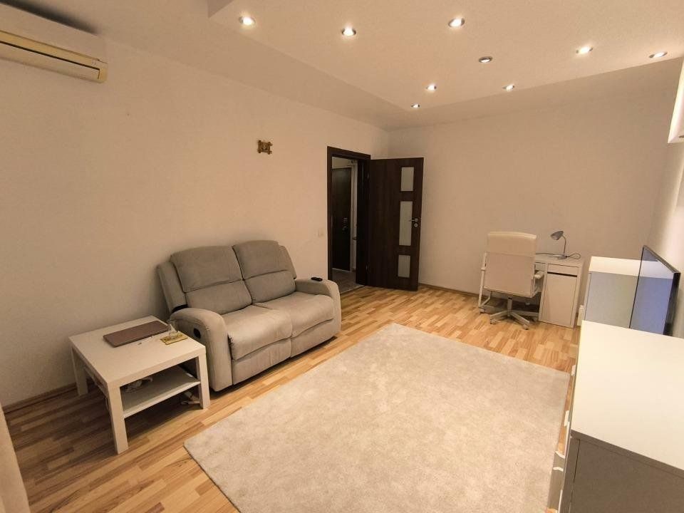 Apartament Luminos, 2 camere, Parcul Tineretului. Parcare. - Poză 8