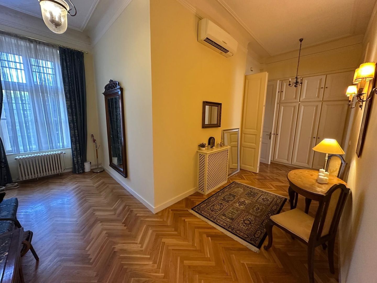 APARTAMENT DEOSEBIT IN ZONA CENTRALA - Poză 7