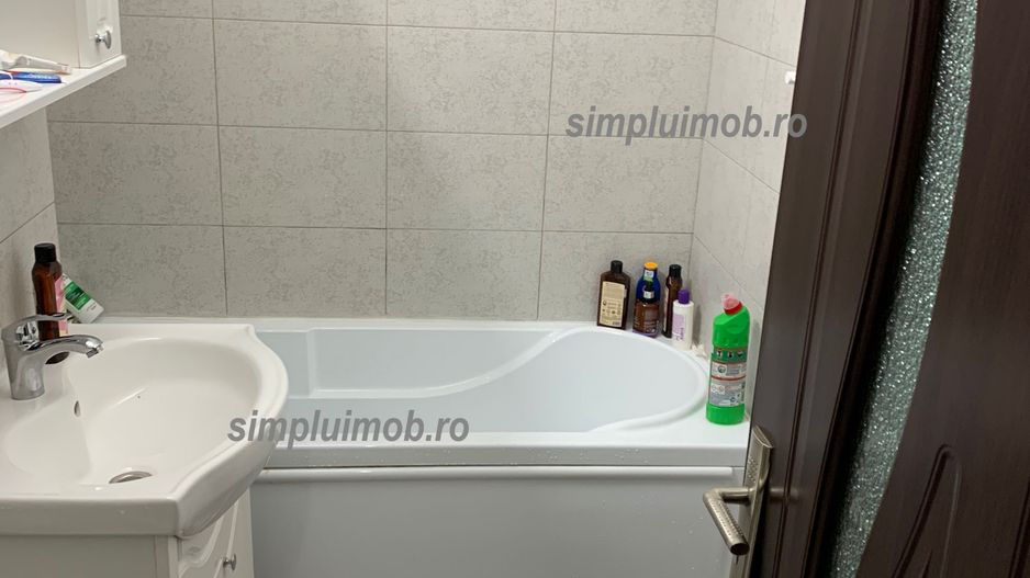 VANDUT! Garsoniera renovata etaj 1 bloc reabilitat - Poză 6