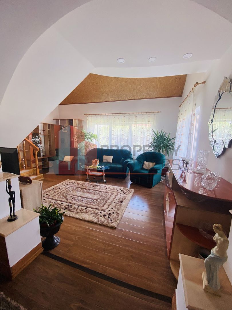 Casa deosebita Ghimbav - Poză 16